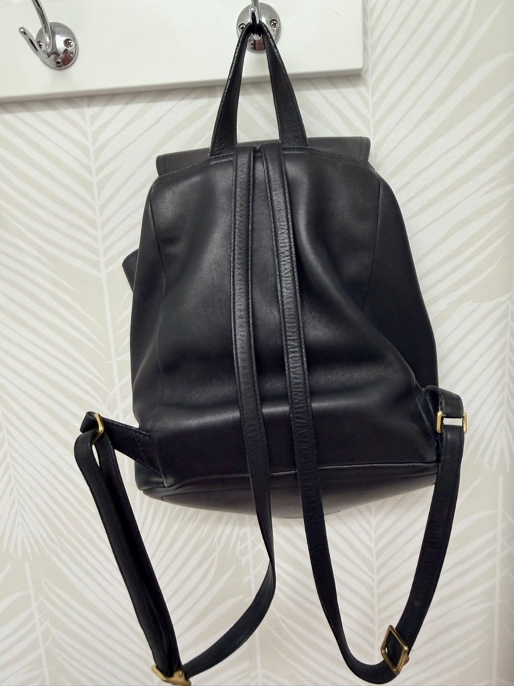 Coach Vintage Hampton Legacy Smooth Black Leather Backpack #9827 - Picture 3 of 5